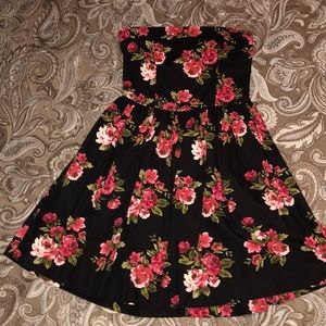 Forever 21 strapless dress